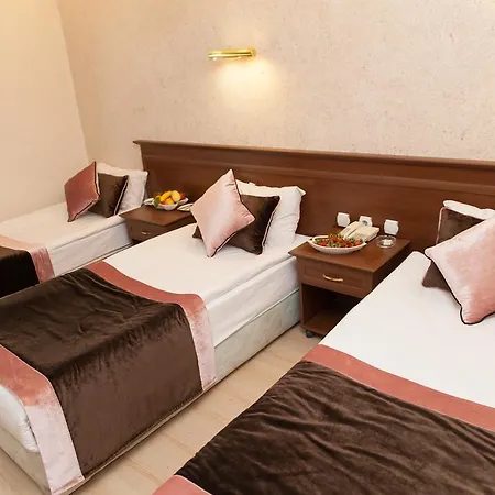 Keykan Hotel 3*