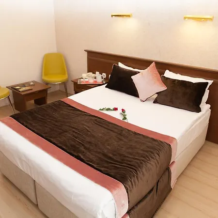 Keykan Hotel 3*