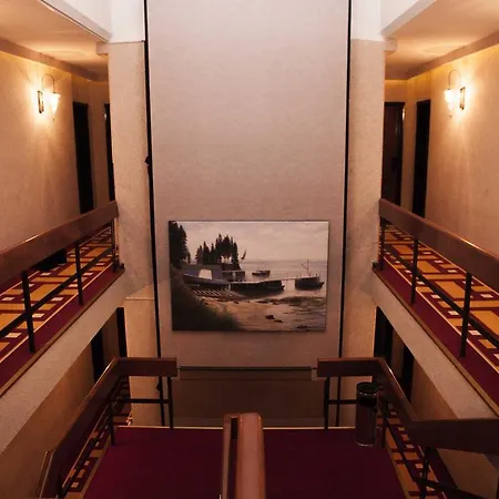 Keykan Hotel 3*